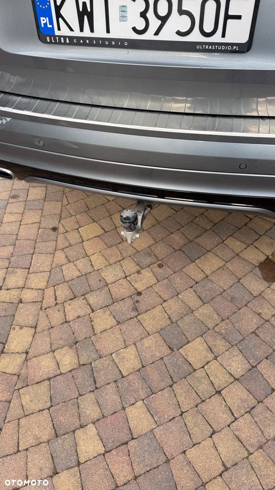 Volvo XC 60 D4 AWD R-Design - 8