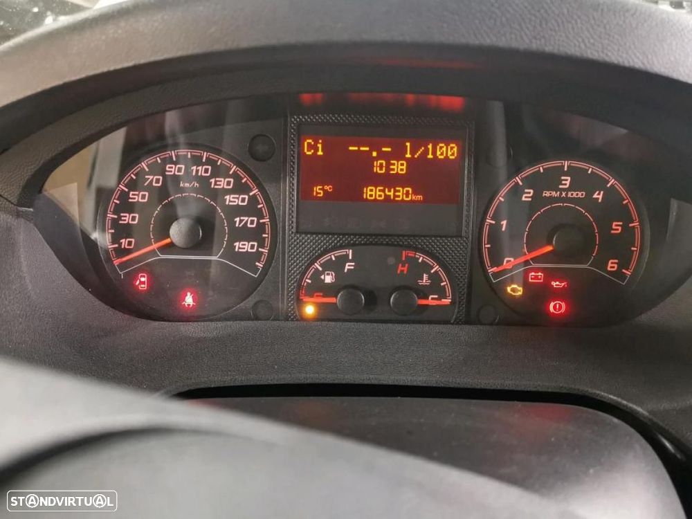 Peugeot Boxer 2.2 BlueHDi 335 L2H2 Premium C/IVA - 6