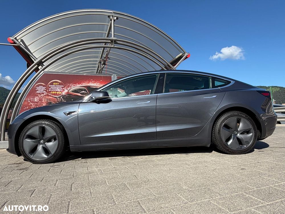 Tesla Model 3 Langstreckenbatterie Allradantrieb Dual Motor Performance - 3