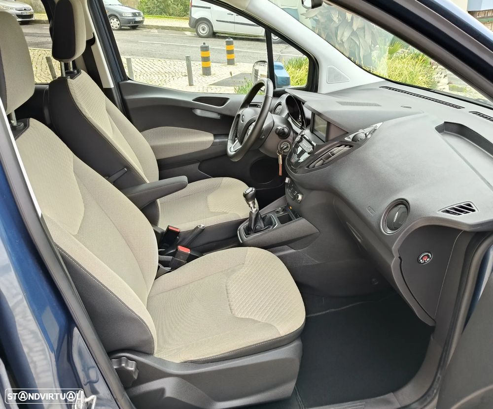 Ford Tourneo Courier 1.0 EcoBoost Titanium - 19