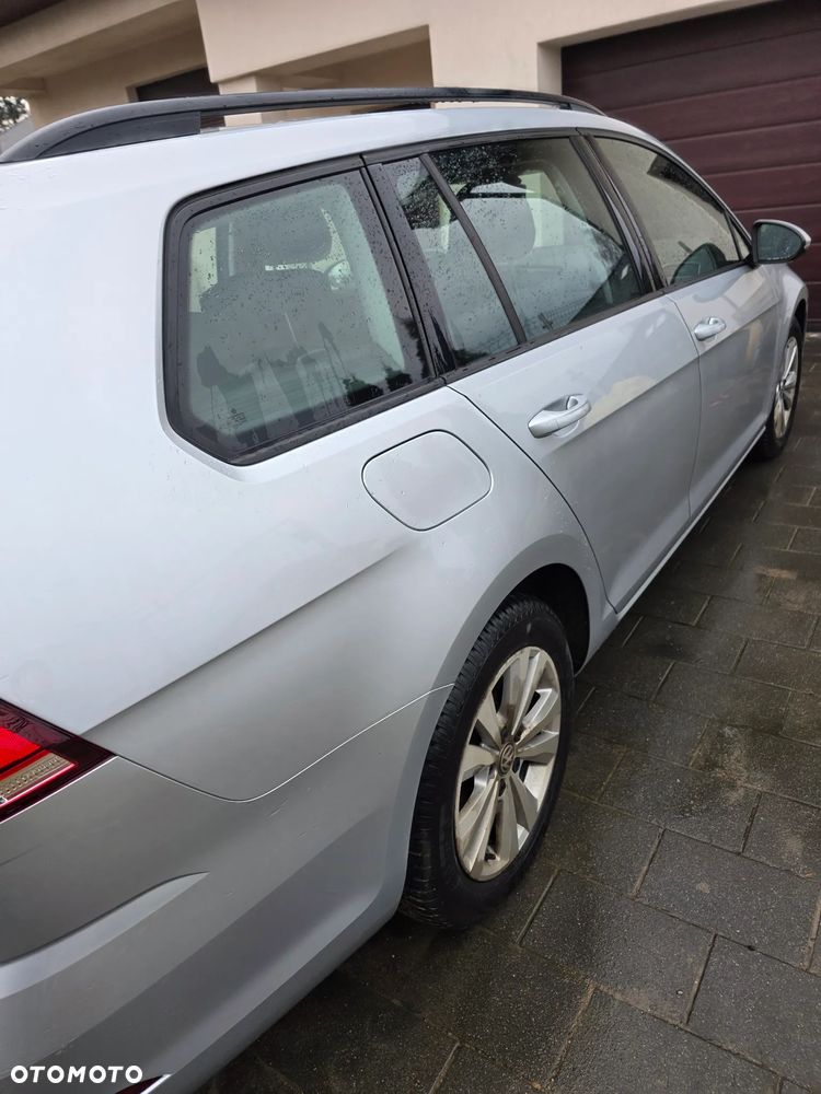 Volkswagen Golf 1.6 TDI BMT Comfortline - 4