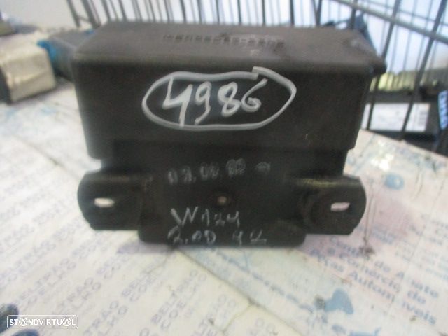 Modulo 0075459832 MERCEDES W124 1992 2.0 D  RELÉ, SISTEMA DE PRÉ-AQUECIMENTO - 4