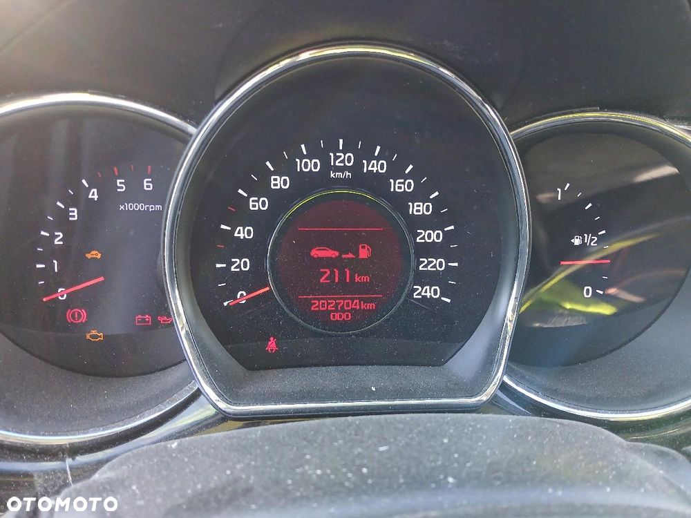 Kia Ceed 1.6 CRDi 136 ISG Vision - 11