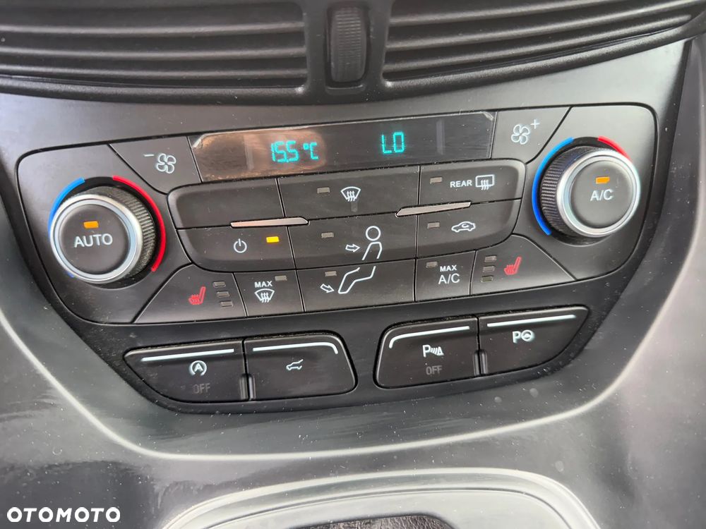 Ford Kuga 1.5 EcoBoost 2x4 Titanium - 19