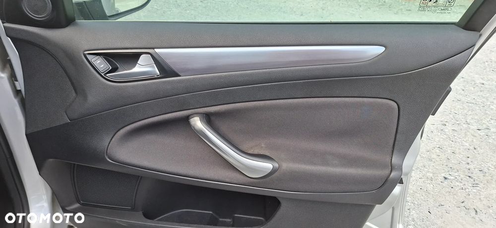 Ford Mondeo 2.0 TDCi Titanium - 14