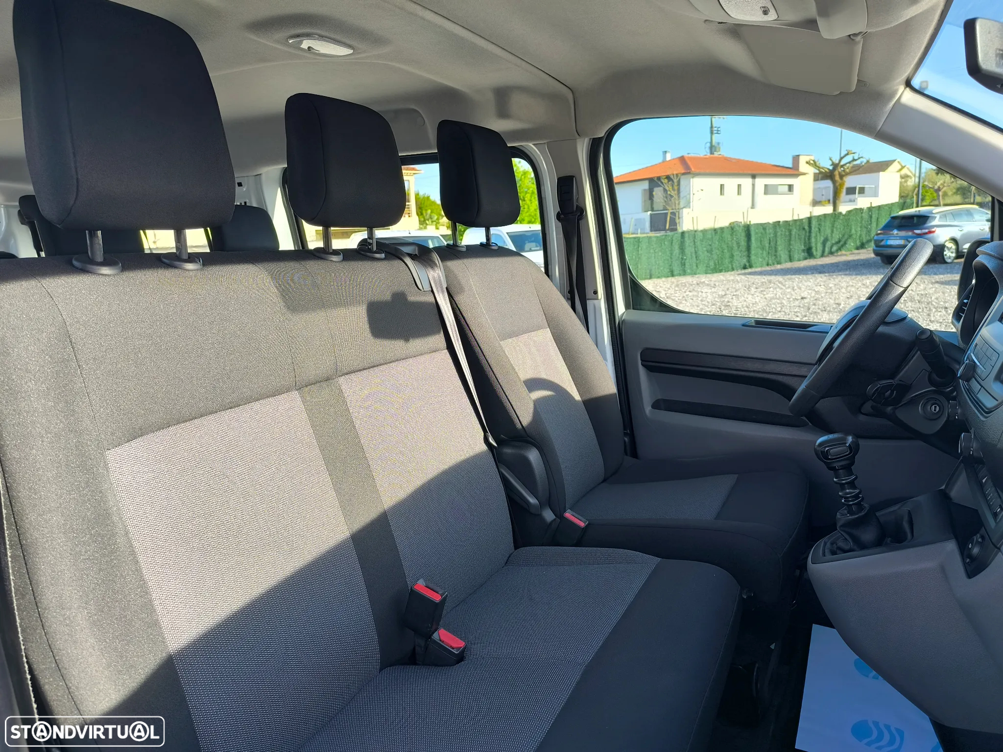 Peugeot Traveller 1.5 BlueHDi L3H1 Long - 16
