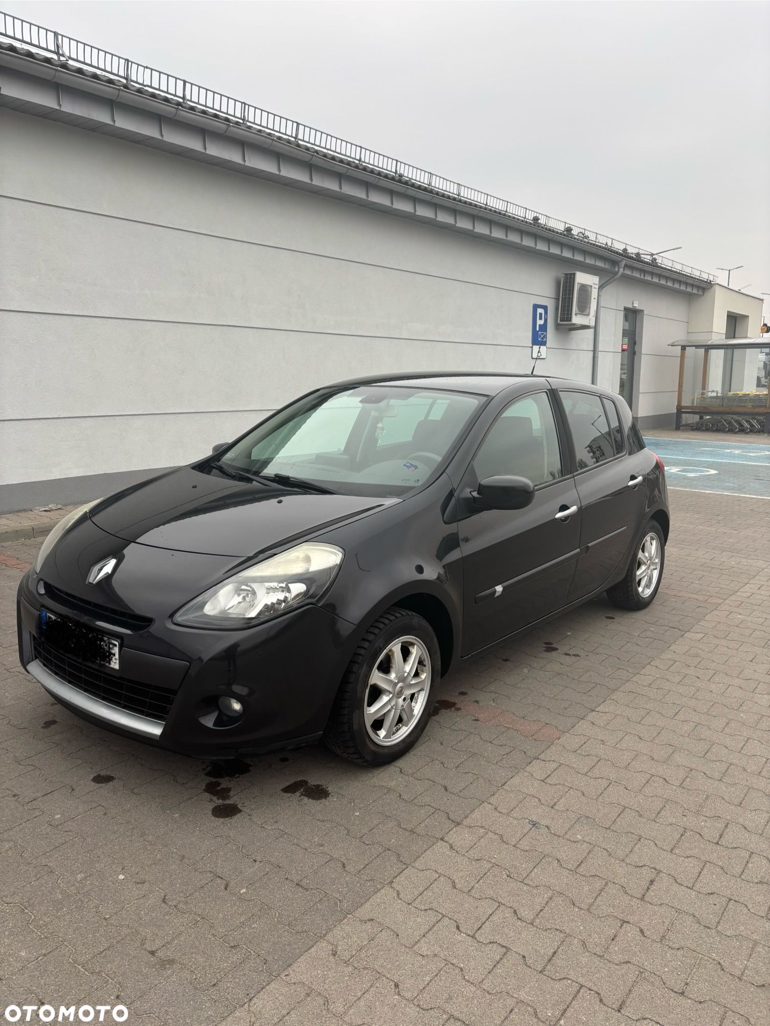 Renault Clio - 1