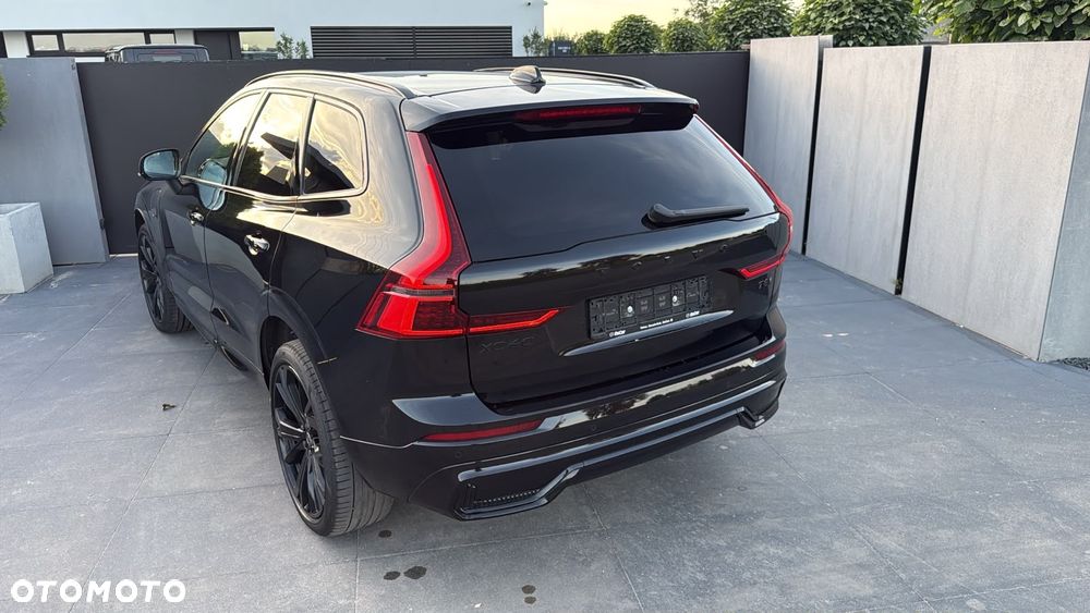 Volvo XC 60 T8 Plug-In Hybrid AWD Ultra Black Edition - 12