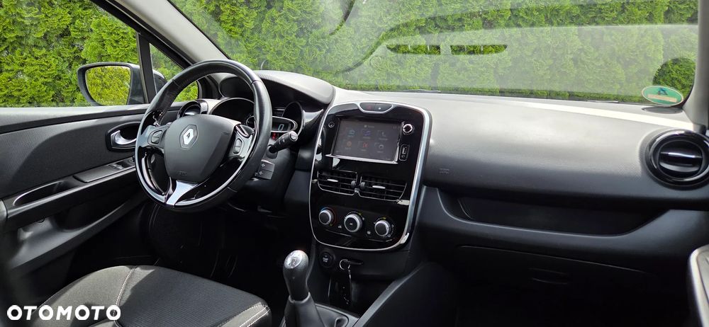 Renault Clio - 27