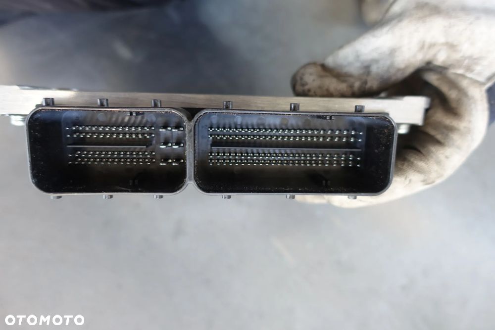 KOMPUTER  MODUŁ NISSAN CABSTAR 16r. 2.5 DCI MB275700-6960 - 3