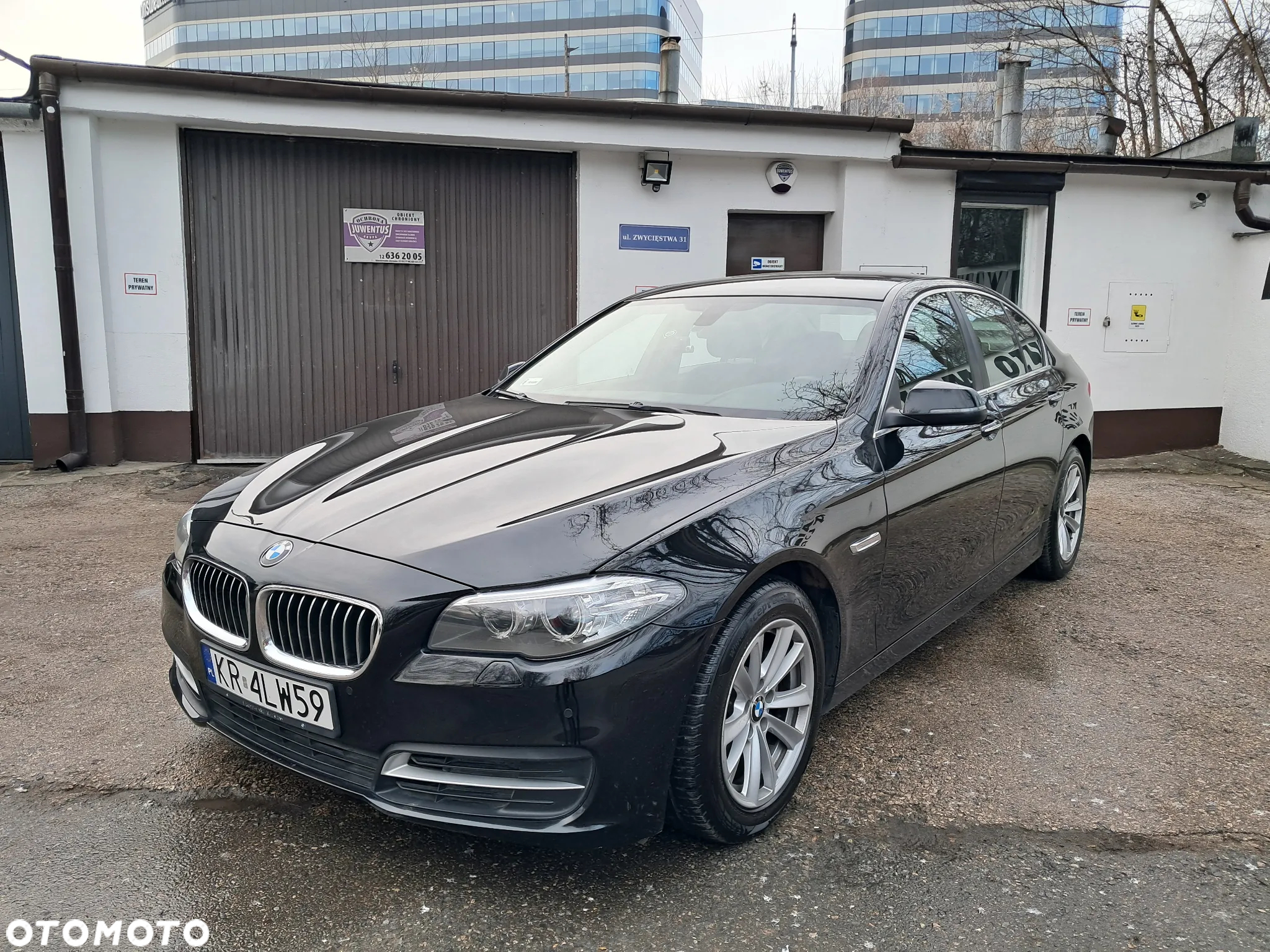 BMW Seria 5 518d - 16
