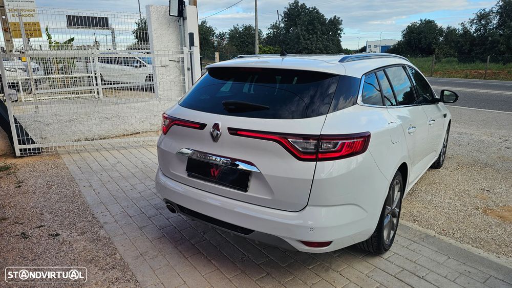 Renault Mégane 1.5 Blue dCi GT Line J18 - 32