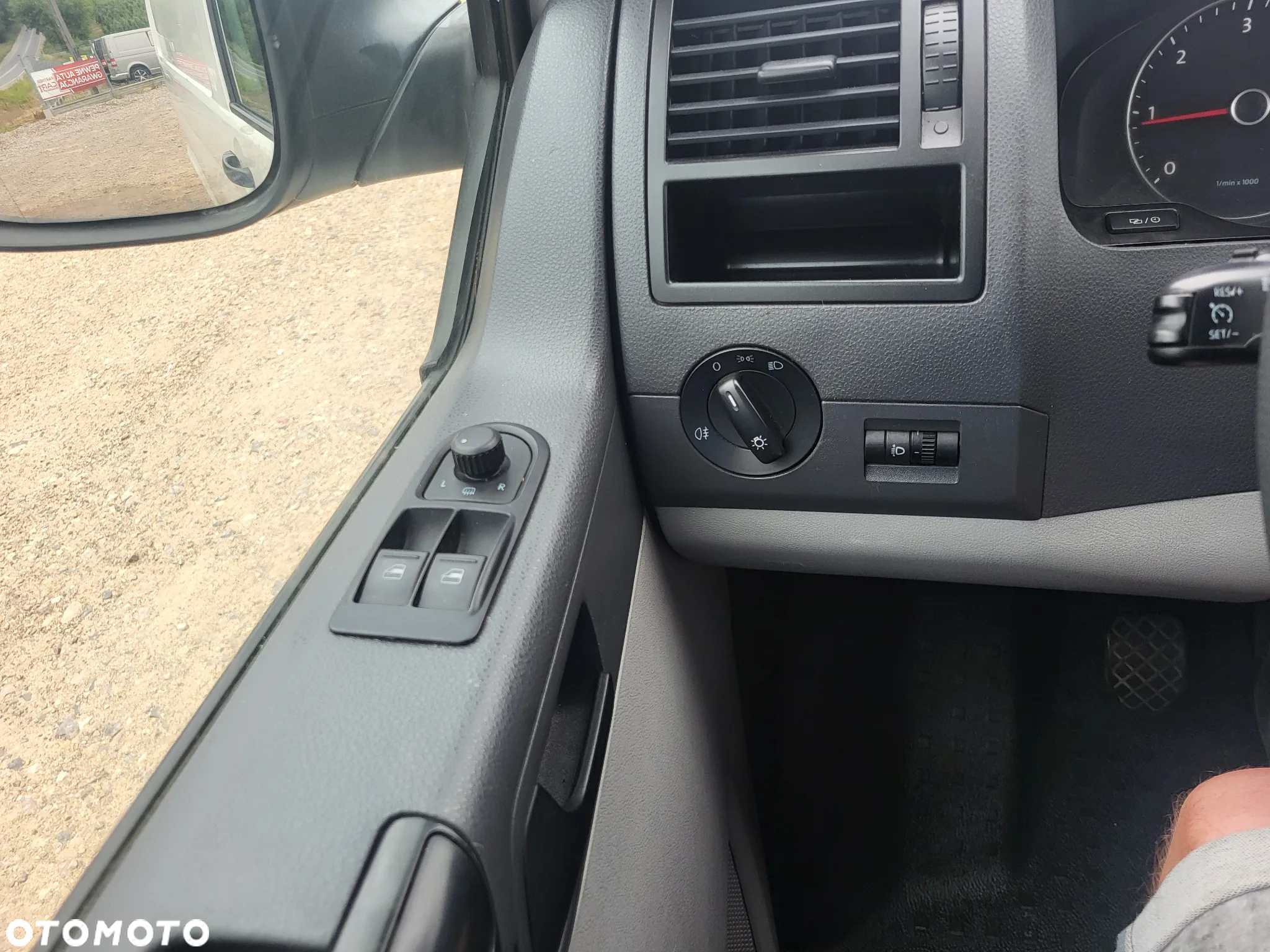 Volkswagen Transporter - 23