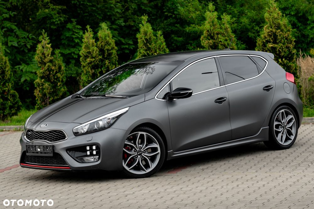 Kia Ceed 1.6 T-GDI GT - 12