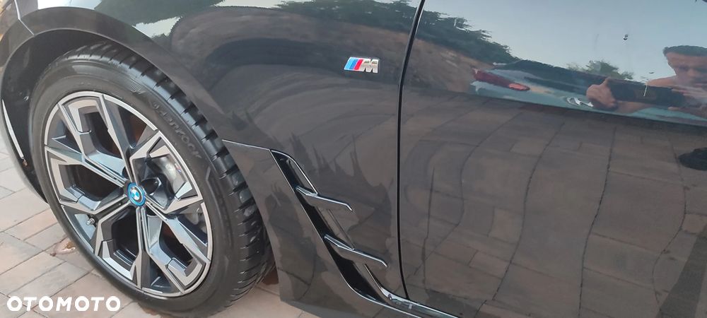 BMW i4 - 18