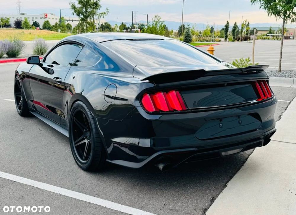 Ford Mustang 2.3 Eco Boost - 5