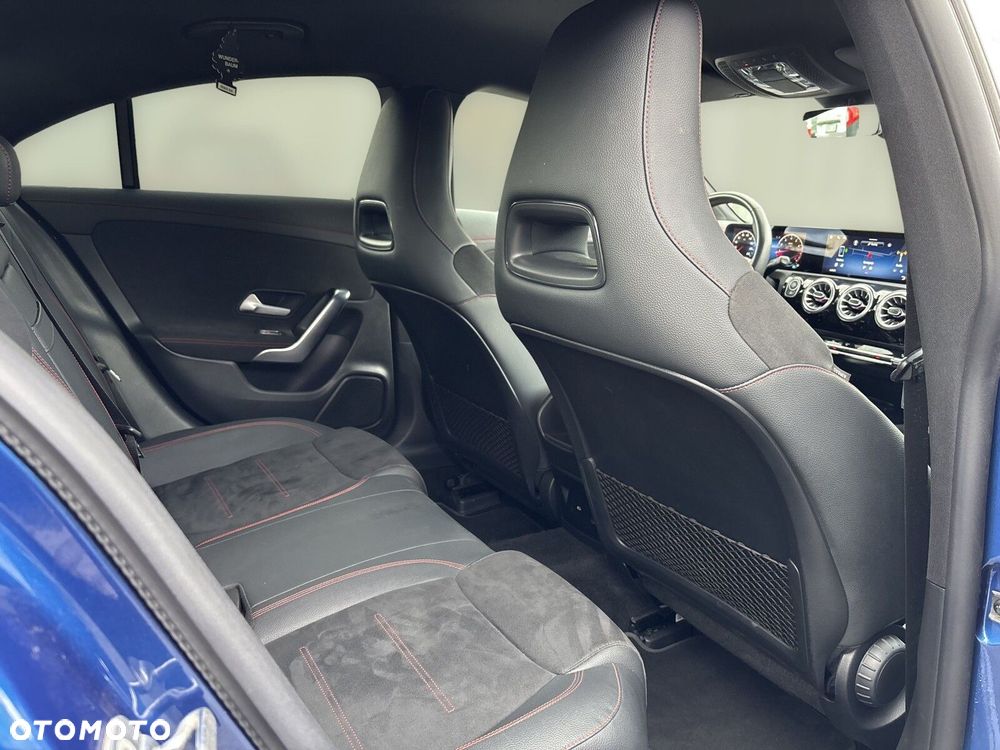 Mercedes-Benz CLA - 21