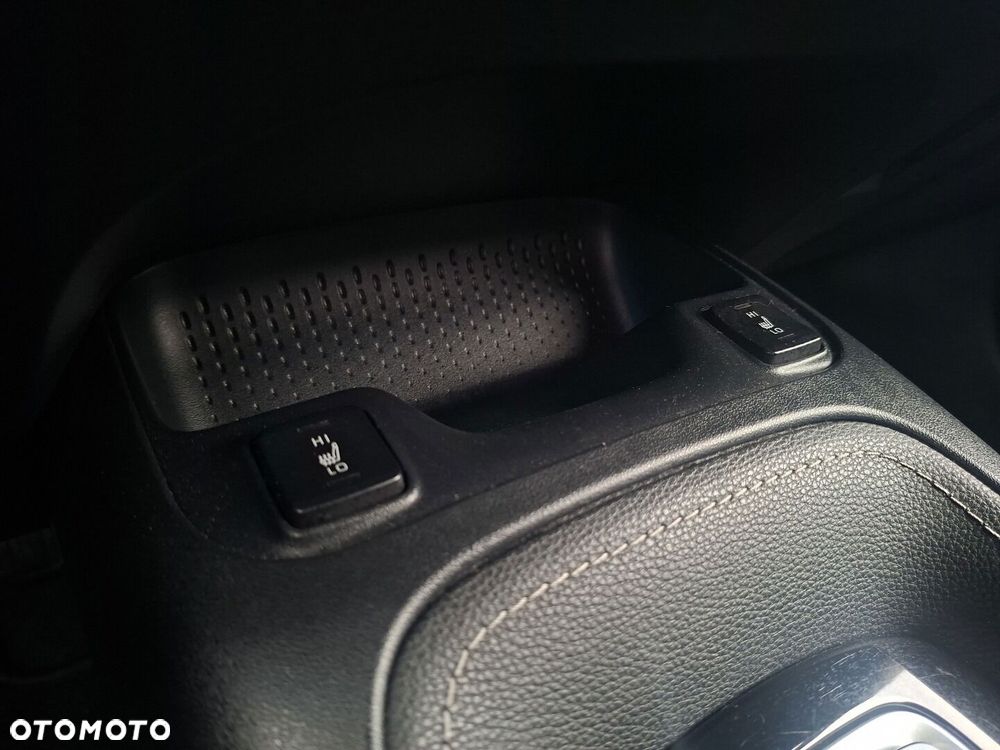 Toyota Corolla 1.8 Hybrid Comfort - 26