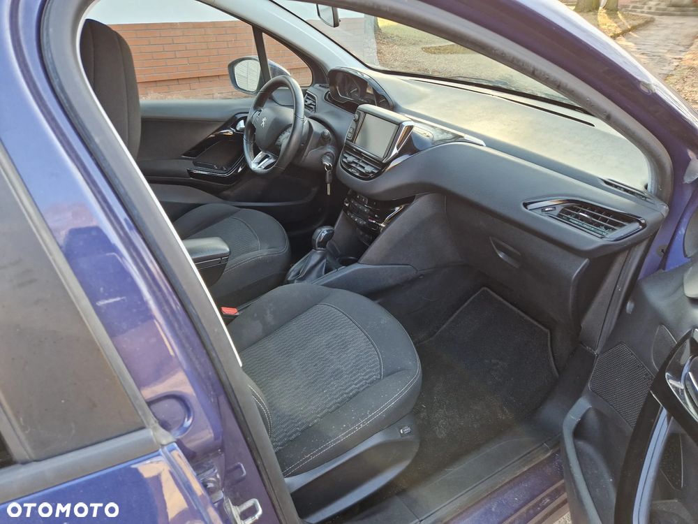 Peugeot 208 Blue-HDi 100 Stop&Start Style - 8