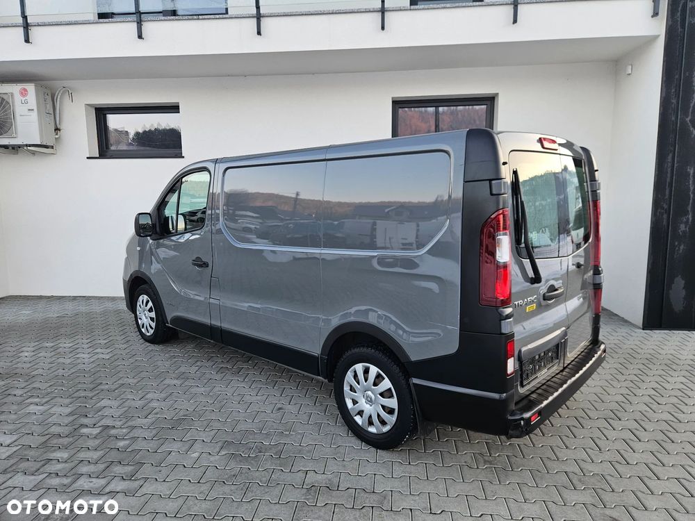 Renault Trafic - 15