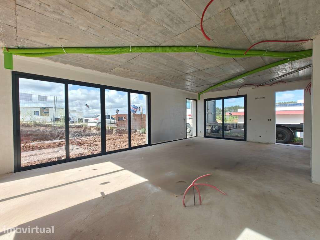 Moradia nova com piscina em zona privilegiada - Grande imagem: 5/19