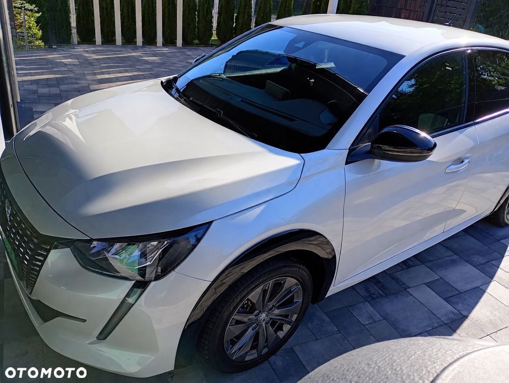 Peugeot 208 Allure - 2
