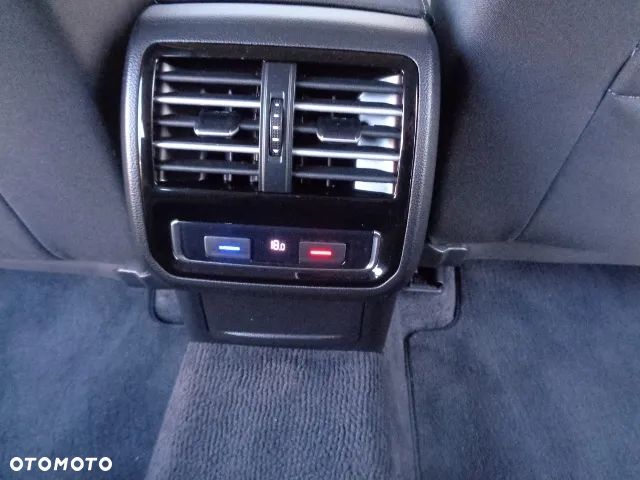 Volkswagen Passat 2.0 TDI BMT Comfortline DSG - 23