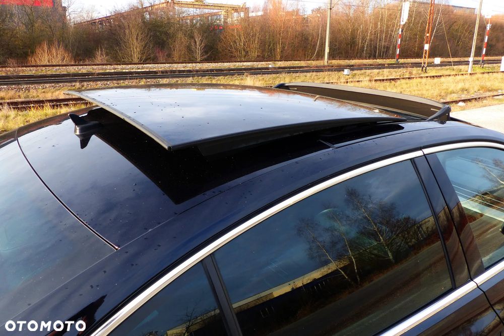 Volkswagen Passat 2.0 TDI SCR 4Mot DSG Highline - 8