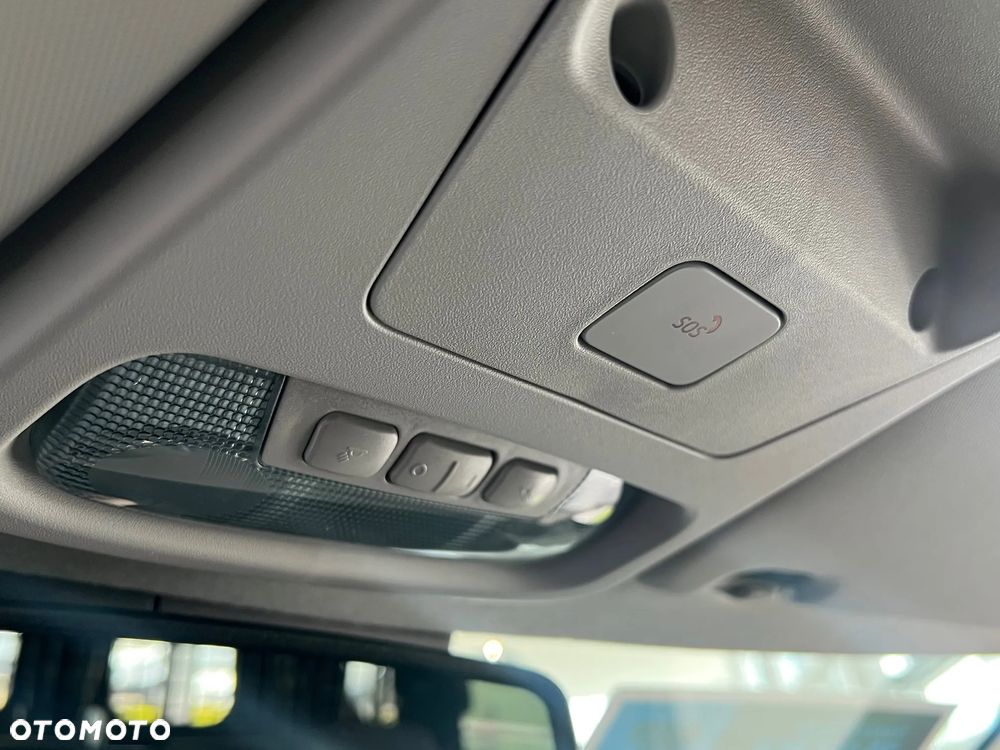 Ford Transit Courier 1.0 EcoBoost 100 KM - Kombi Trend - 19
