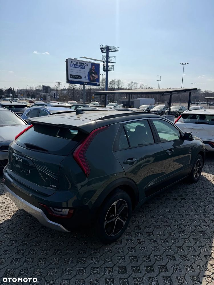 Kia Niro 1.6 GDI Hybrid M - 3