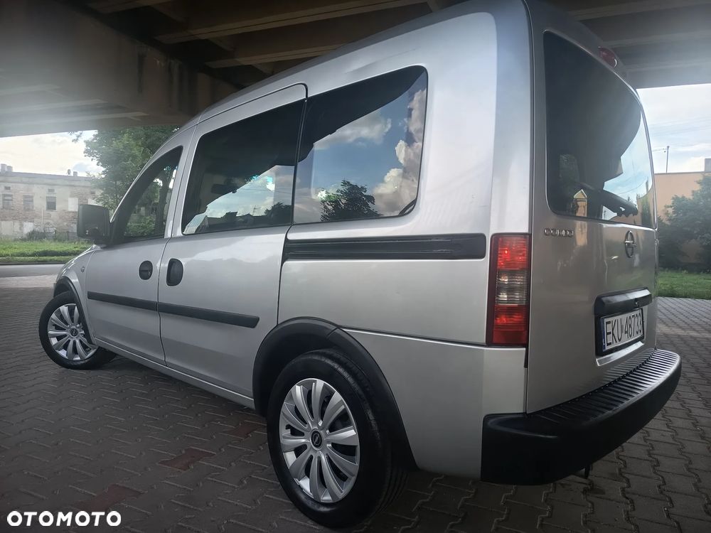 Opel Combo Tour - 4