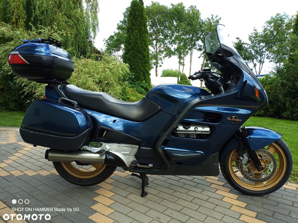 Honda ST - 1
