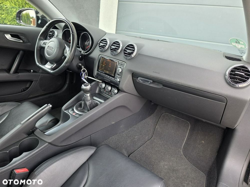 Audi TT Coupé - 14