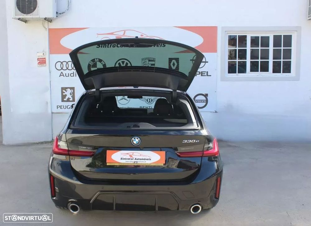 BMW 330 e Touring Aut. M Sport - 9