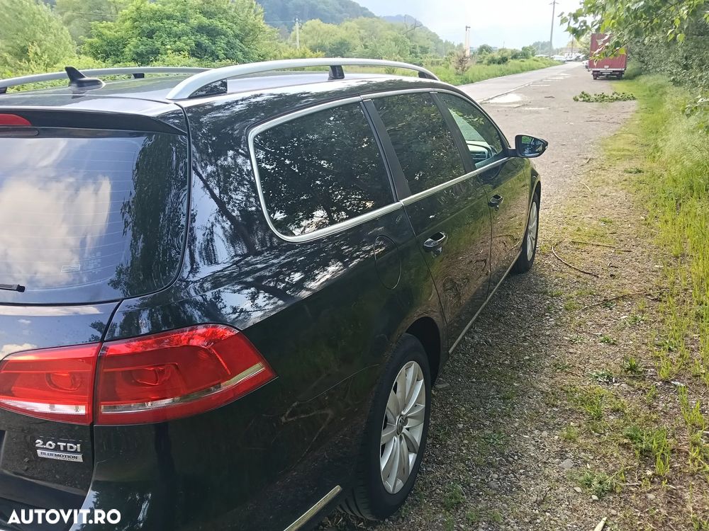 Volkswagen Passat 2.0 TDI BlueMotion Technology Comfortline - 14