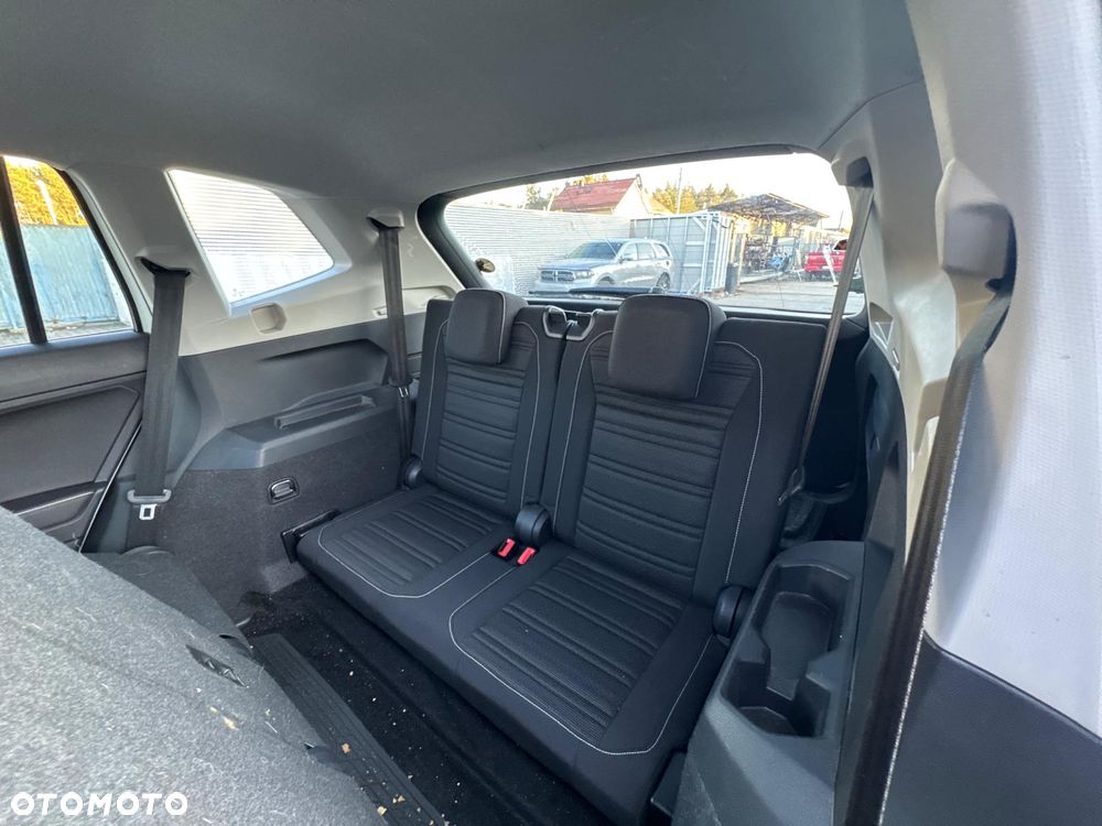 Volkswagen Tiguan Allspace - 22