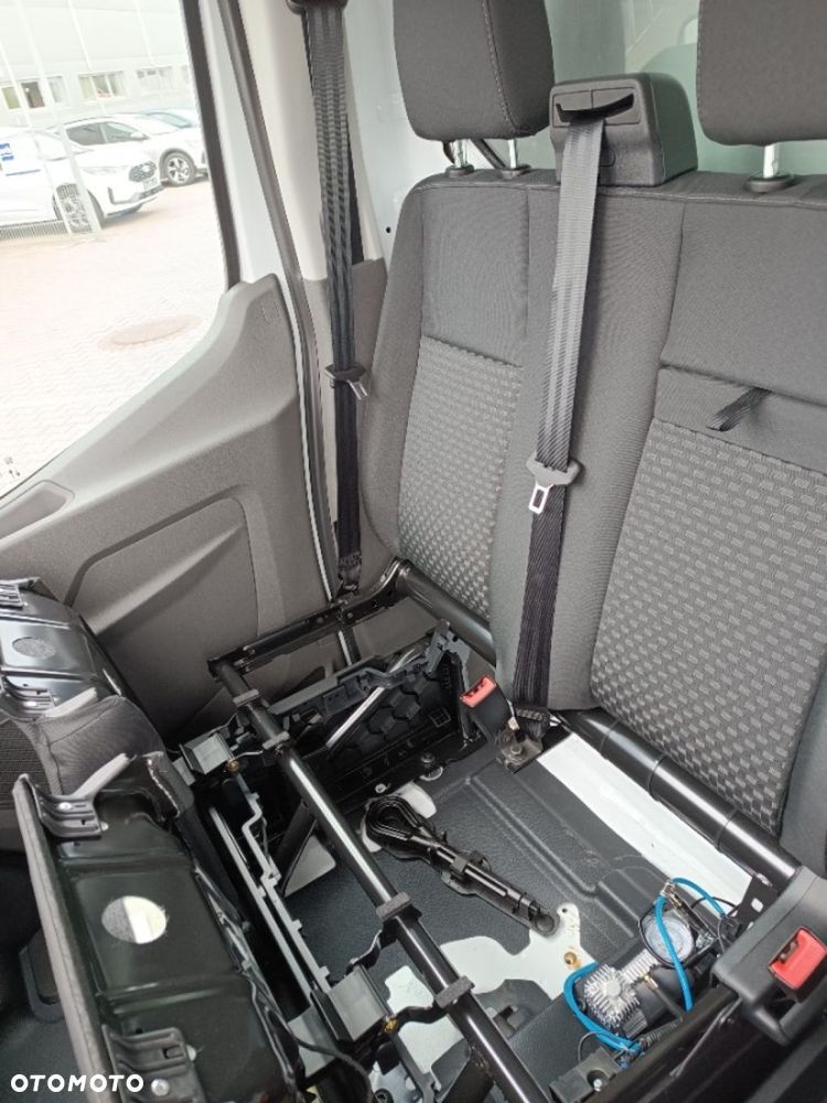 Ford Transit - 22