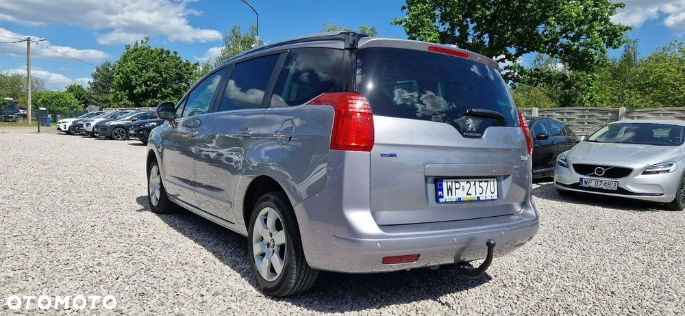 Peugeot 5008 - 9