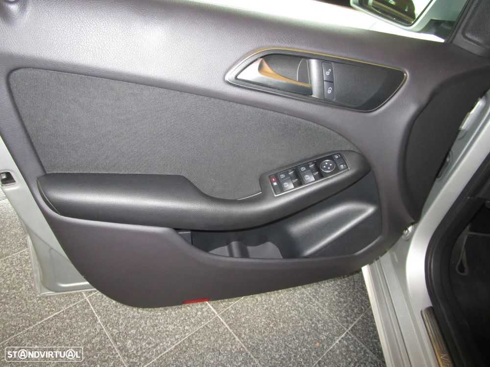 Mercedes-Benz B 180 d 7G-DCT Edition - 14