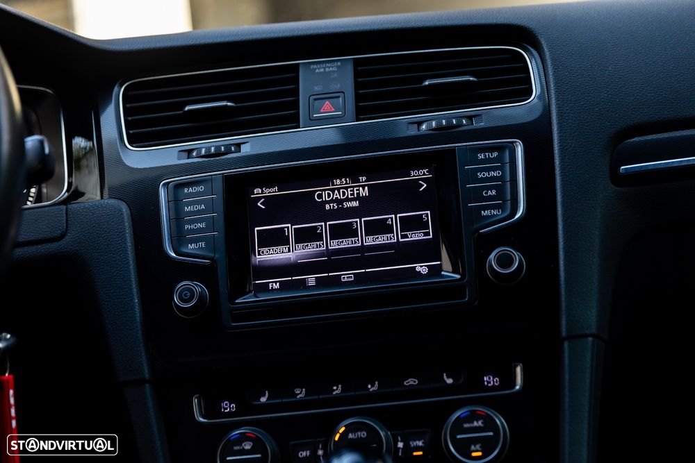 VW Golf GTI Performance BlueMotion DSG - 22