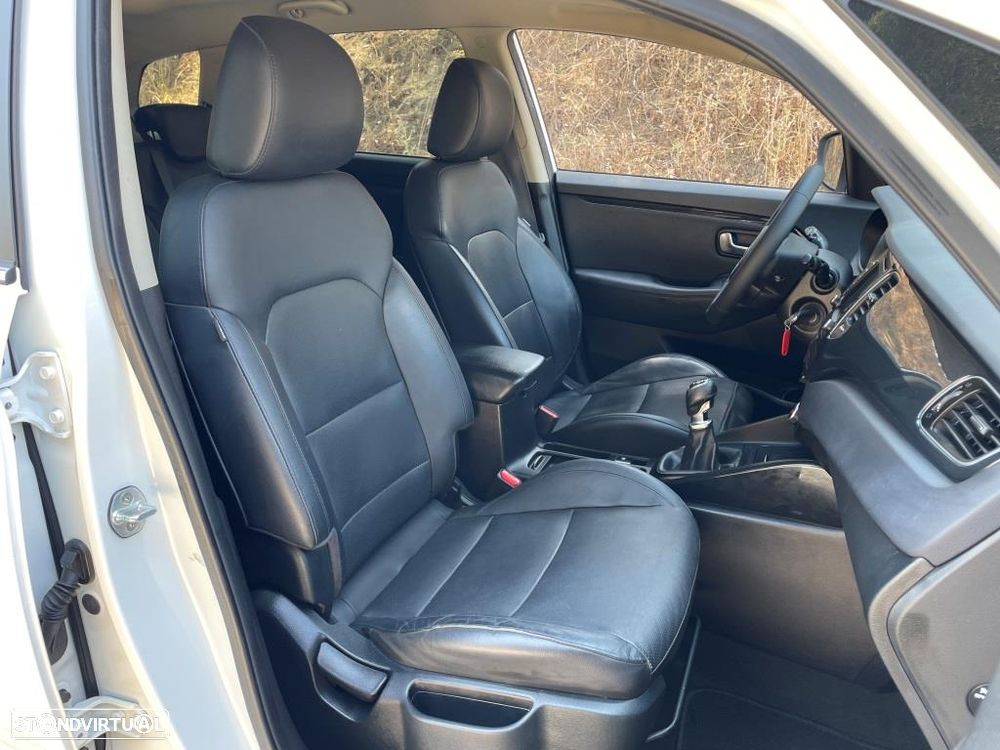 Kia Carens 1.7 CRDi ISG TX - 37