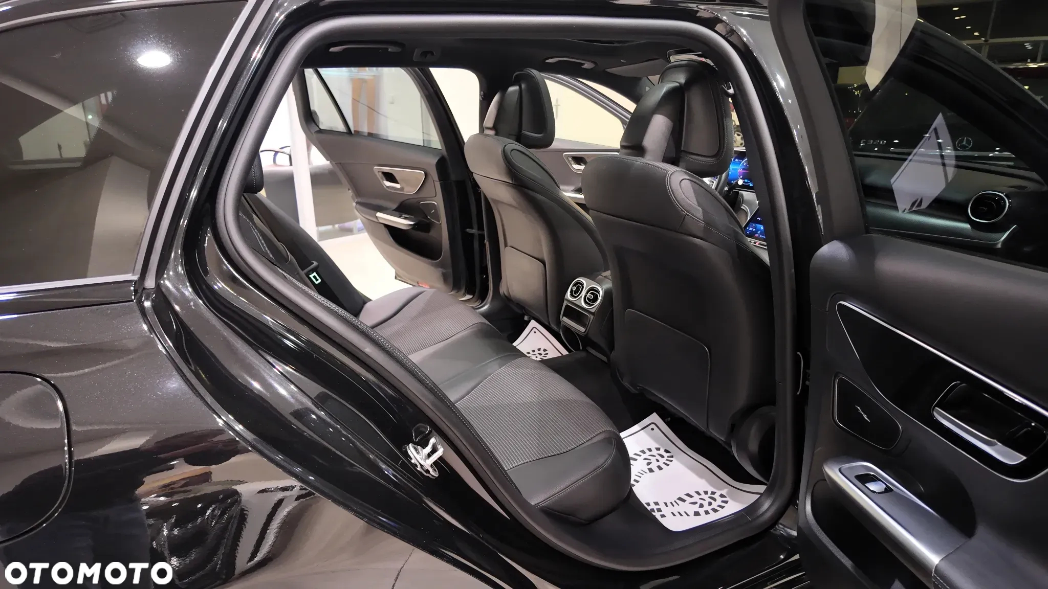 Mercedes-Benz Klasa C 220 d mHEV Avantgarde - 32