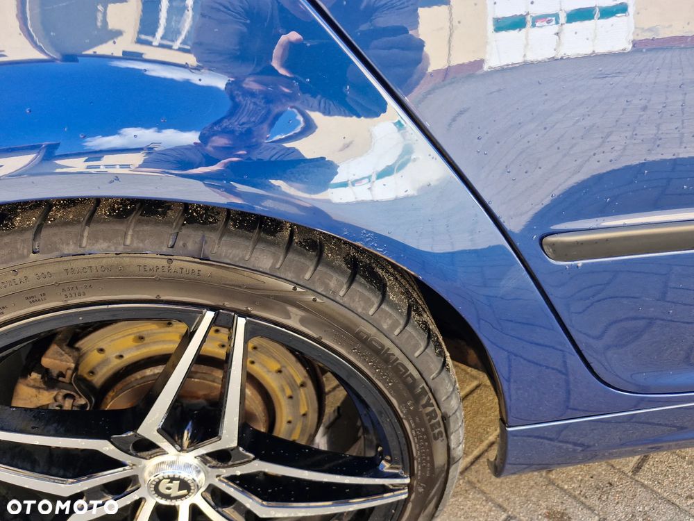 BMW Seria 3 330ix - 6