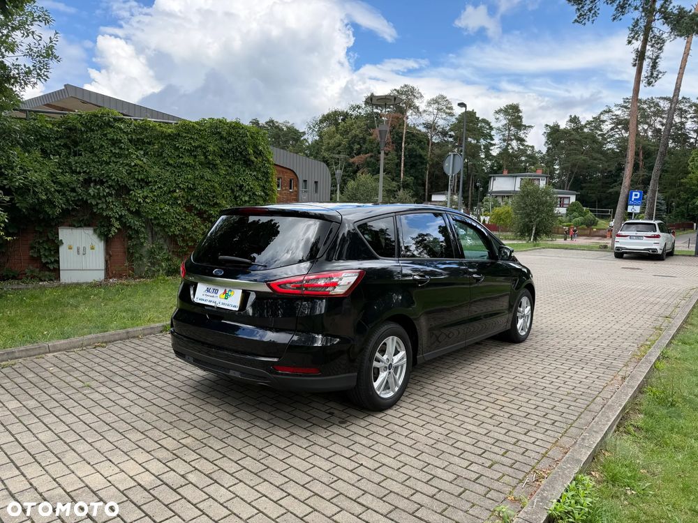 Ford S-Max - 8