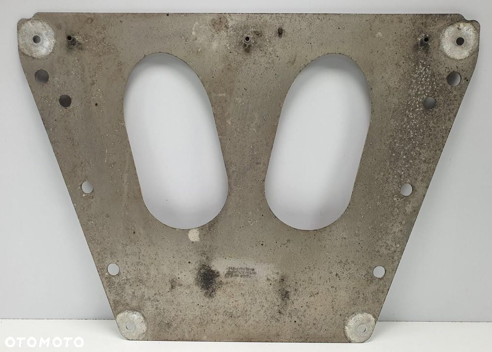 PŁYTA OSŁONA WSPORNIK SILNIKA ASTON MARTIN RAPIDE - 2