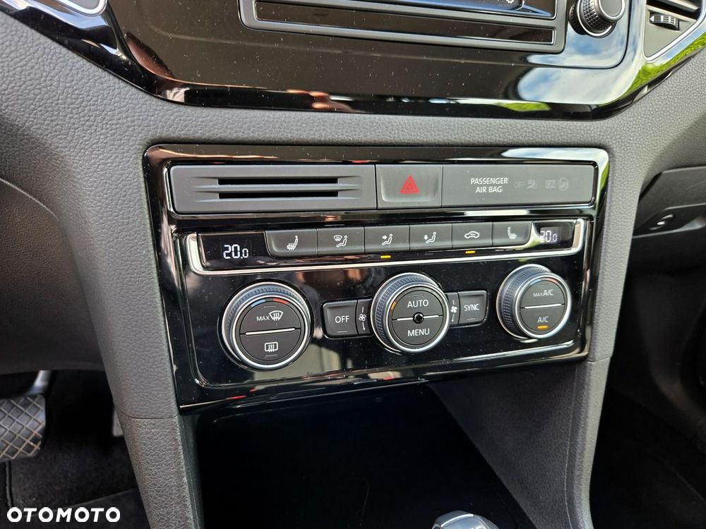 Volkswagen Golf Sportsvan - 20