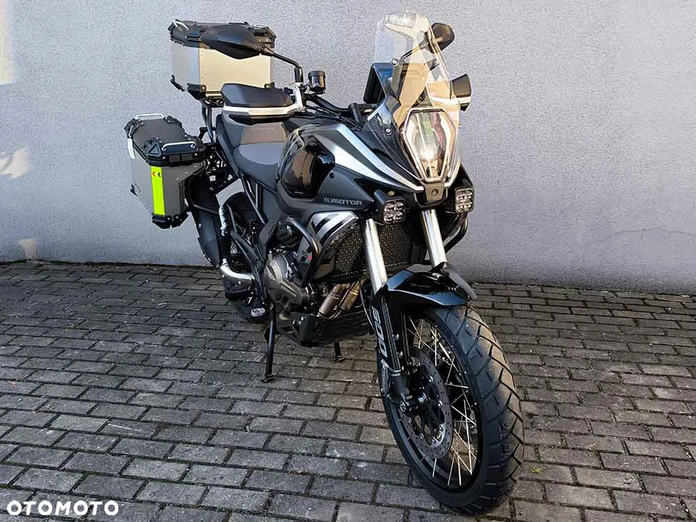 QJMOTOR SRT 600SX - 19