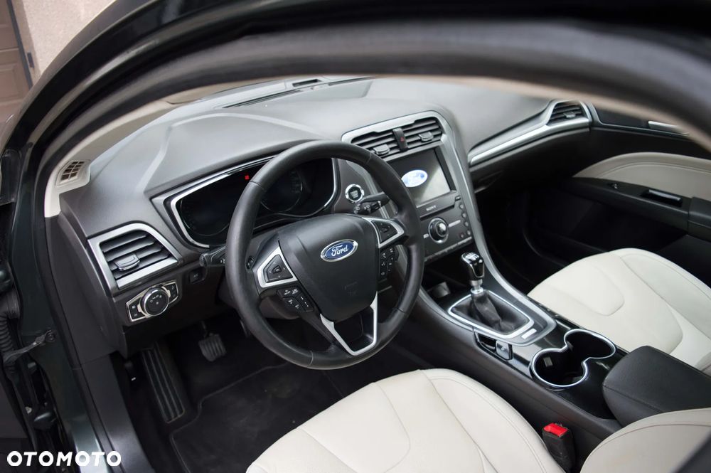 Ford Mondeo 2.0 TDCi Titanium - 14