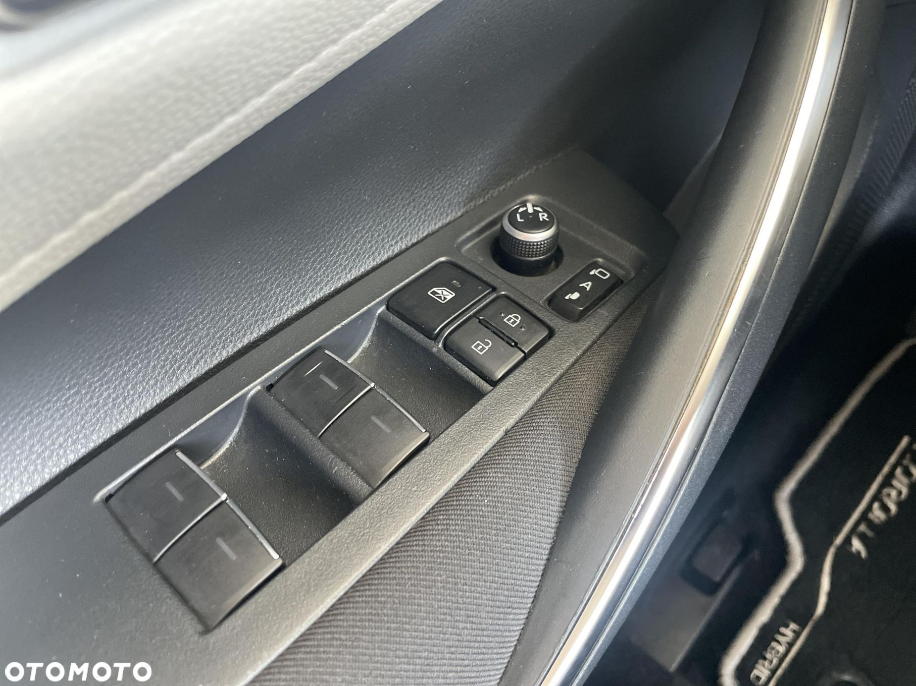 Toyota Corolla - 20
