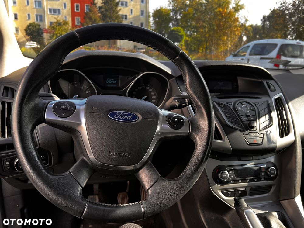 Ford Focus 1.6 Ambiente - 13
